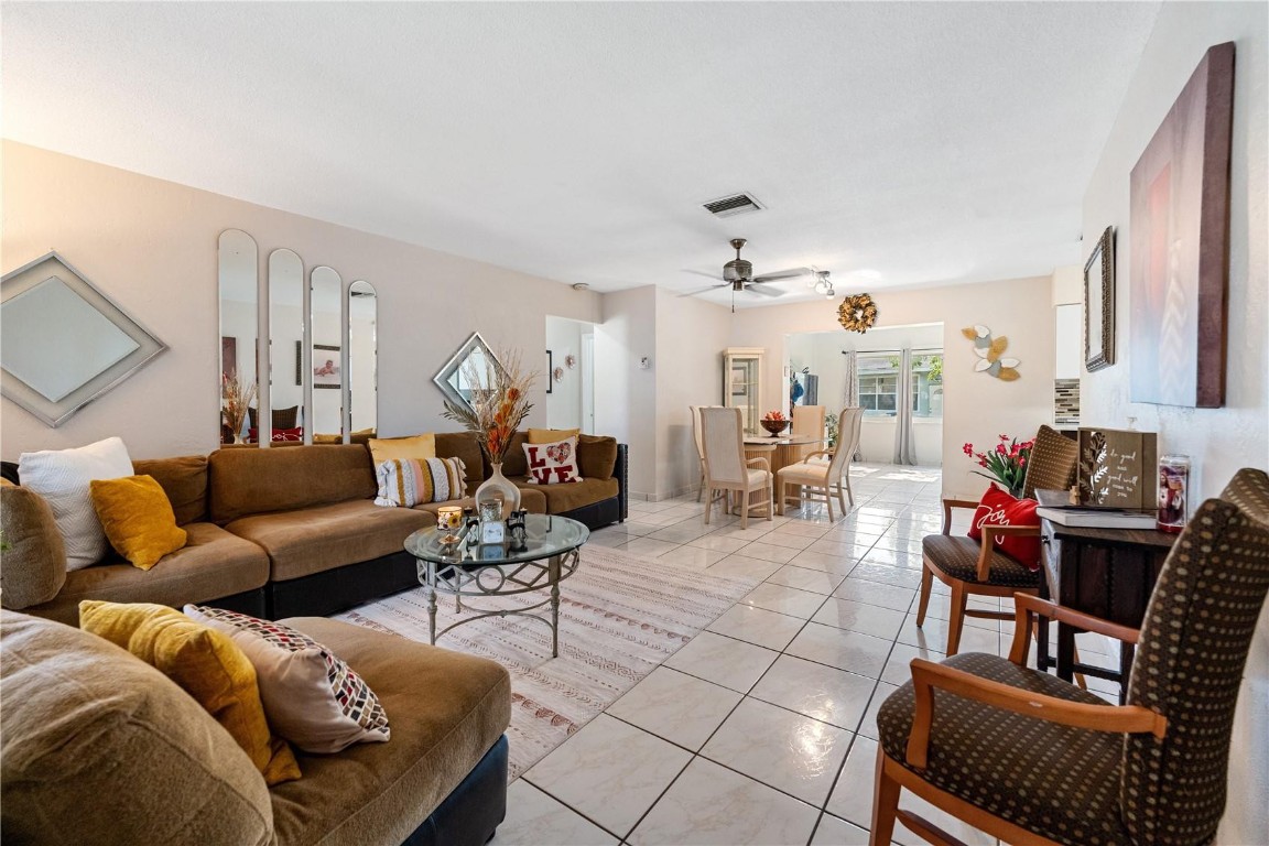 7609 NW 72nd Avenue, Tamarac