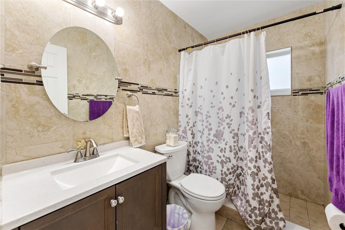 7609 NW 72nd Avenue, Tamarac