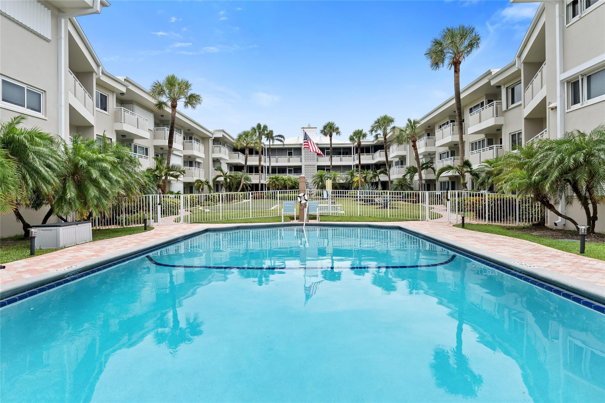 1198 Hillsboro Mile 228, Hillsboro Beach Unit: 228