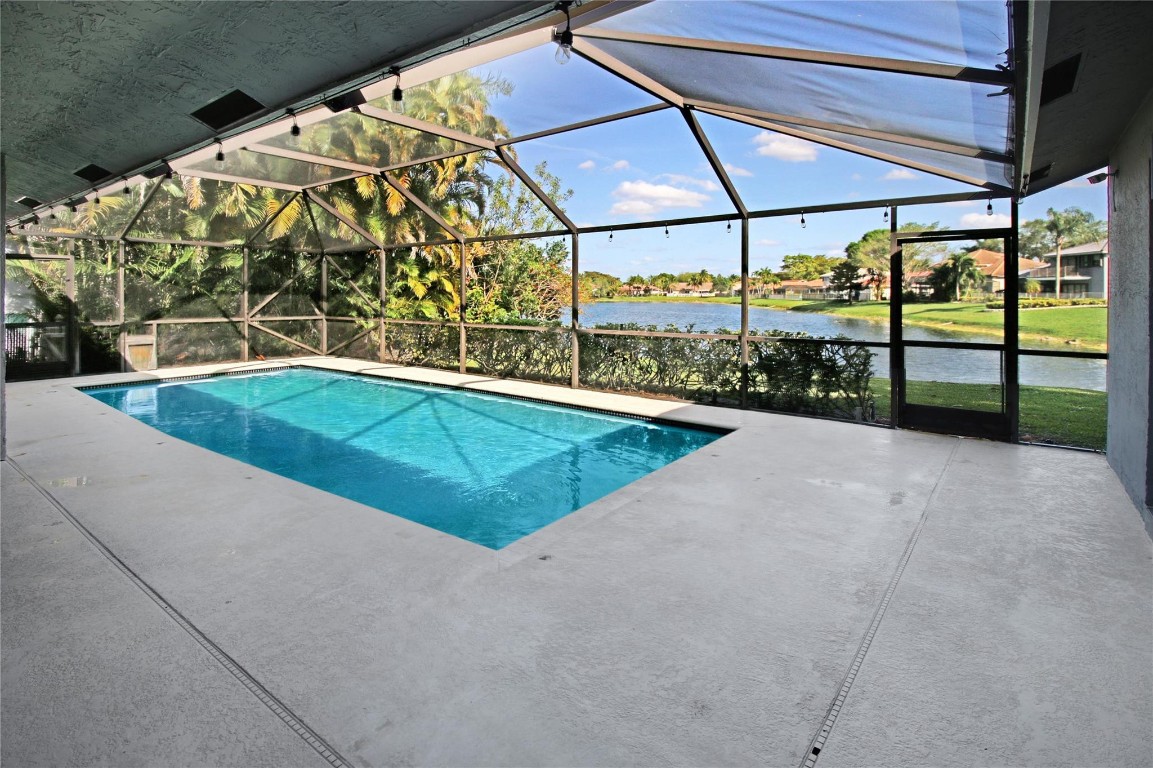 5041 NW 64th Drive, Coral Springs