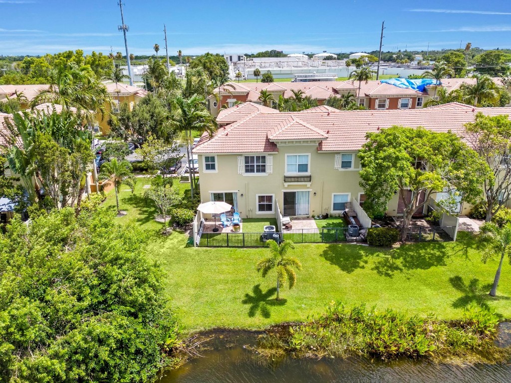 265 Lake Monterey Circle, Boynton Beach