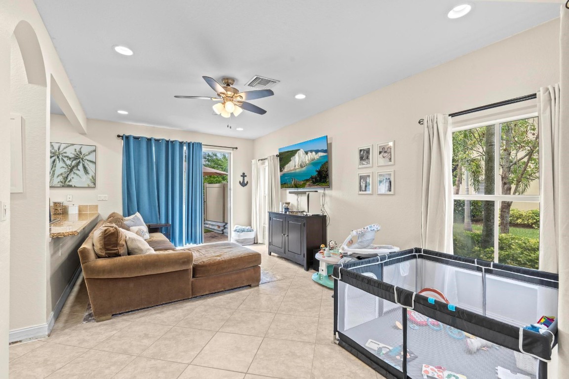 265 Lake Monterey Circle, Boynton Beach