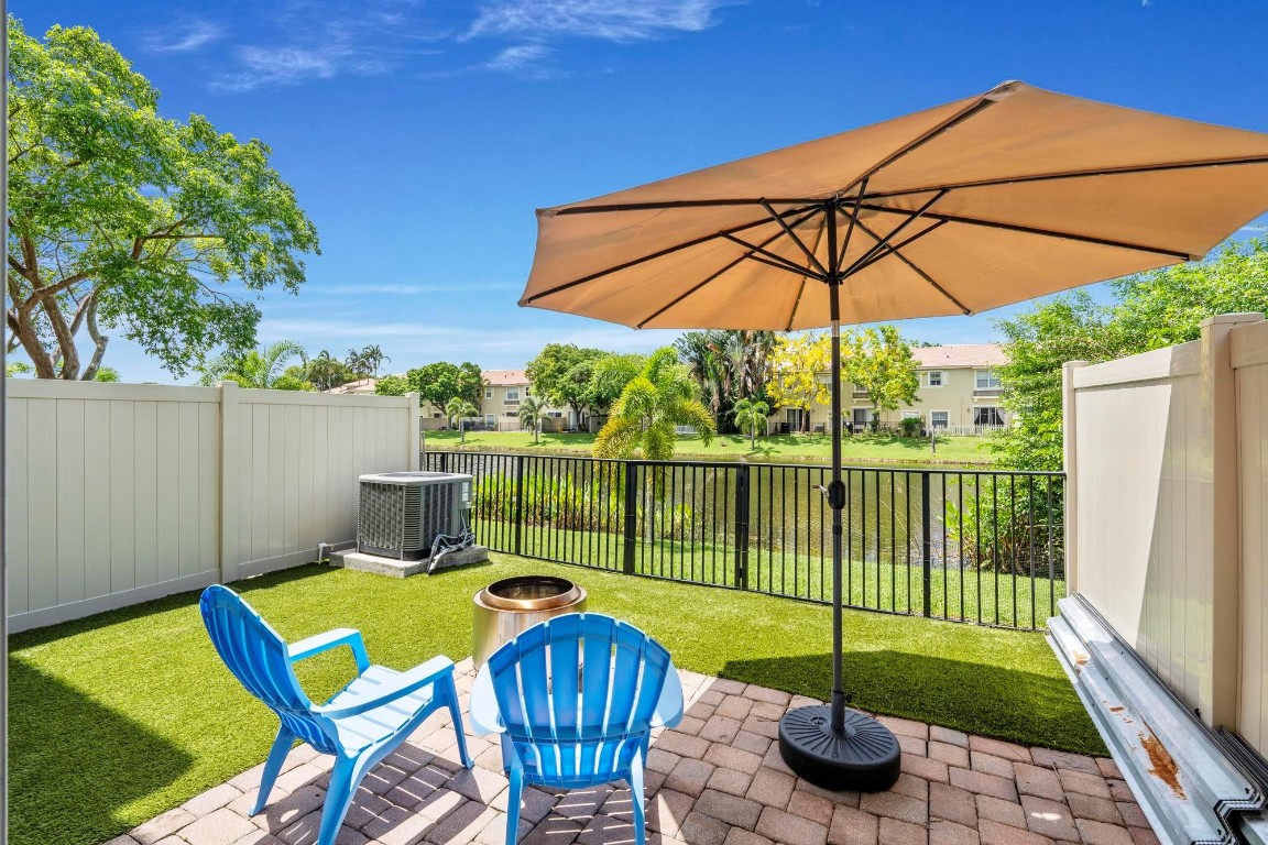 265 Lake Monterey Circle, Boynton Beach