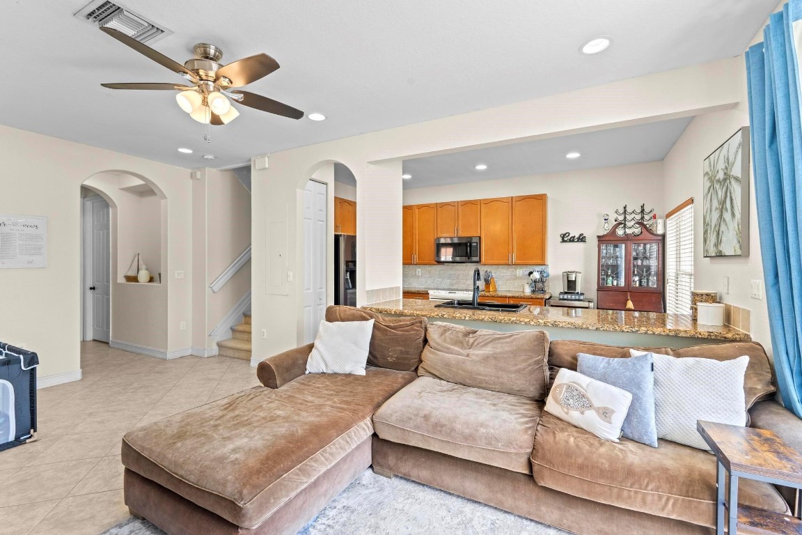 265 Lake Monterey Circle, Boynton Beach