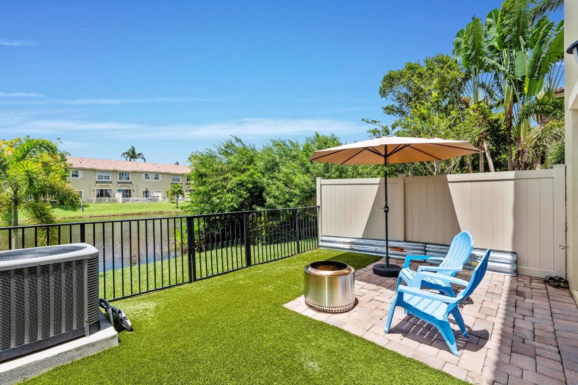 265 Lake Monterey Circle, Boynton Beach