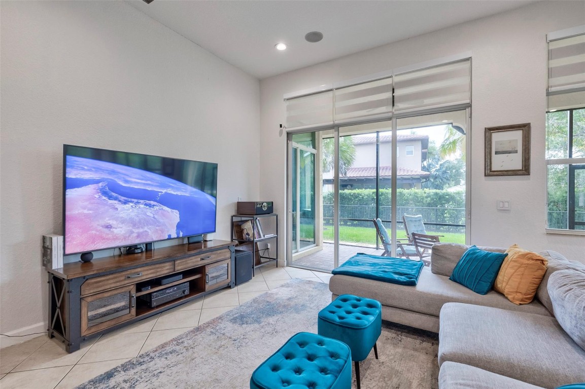 8061 NW 125th Terrace, Parkland