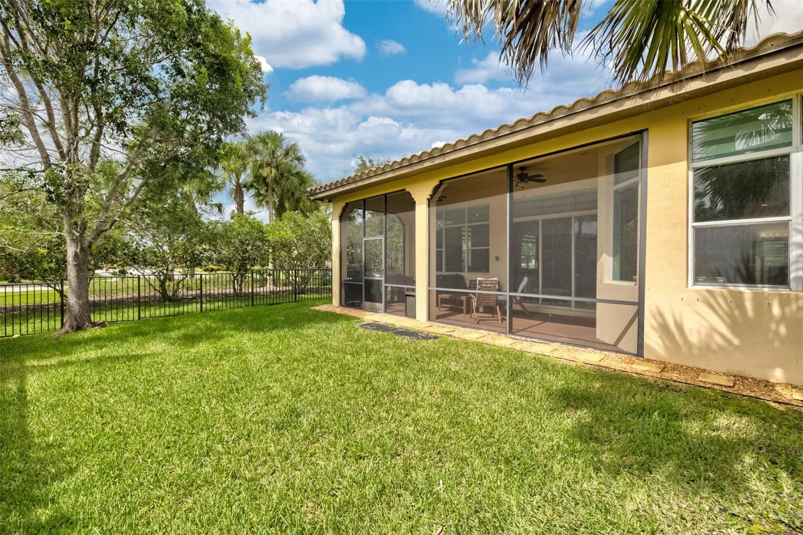 8061 NW 125th Terrace, Parkland