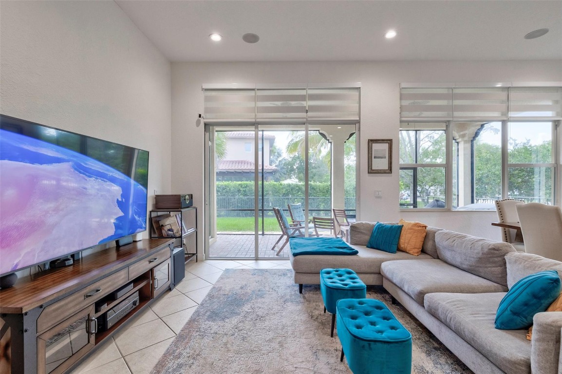 8061 NW 125th Terrace, Parkland