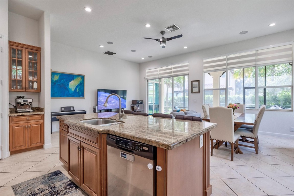 8061 NW 125th Terrace, Parkland