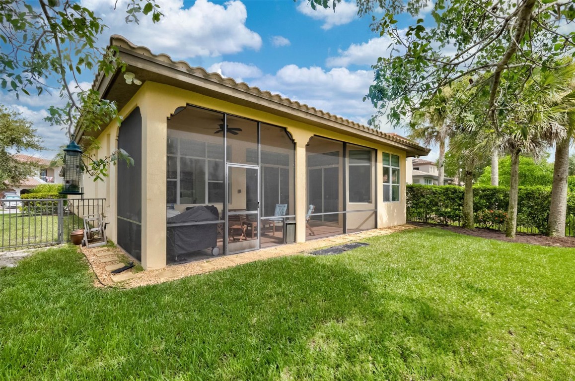 8061 NW 125th Terrace, Parkland