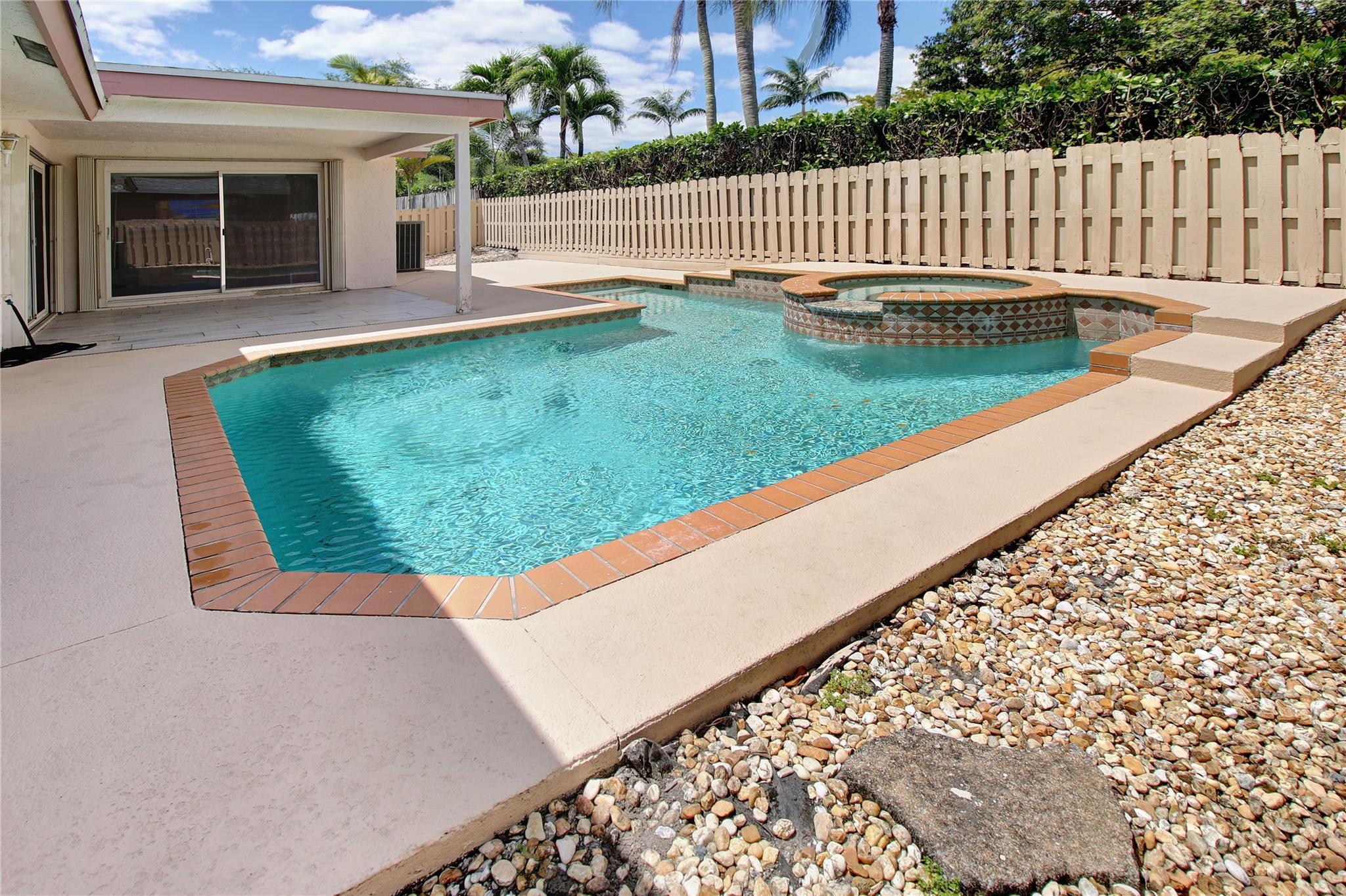 9873 NW 54th Place, Coral Springs