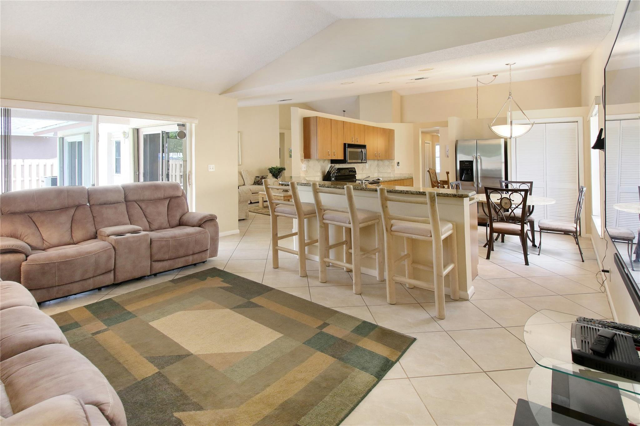 9873 NW 54th Place, Coral Springs