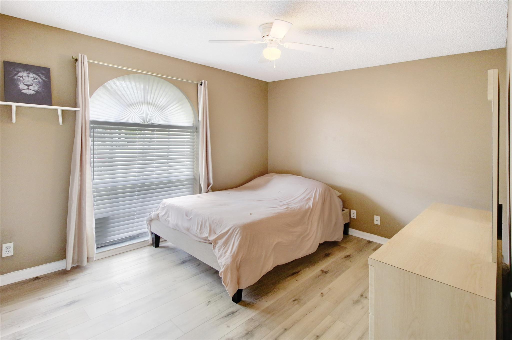 9873 NW 54th Place, Coral Springs