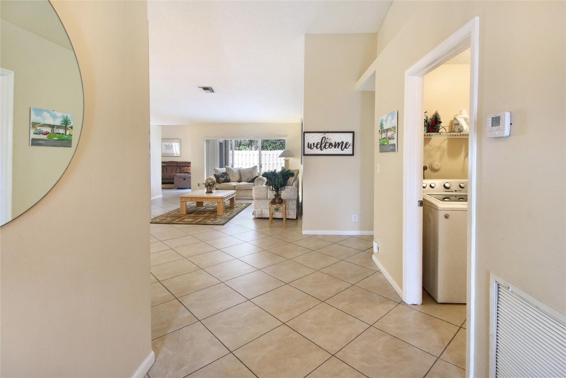 9873 NW 54th Place, Coral Springs