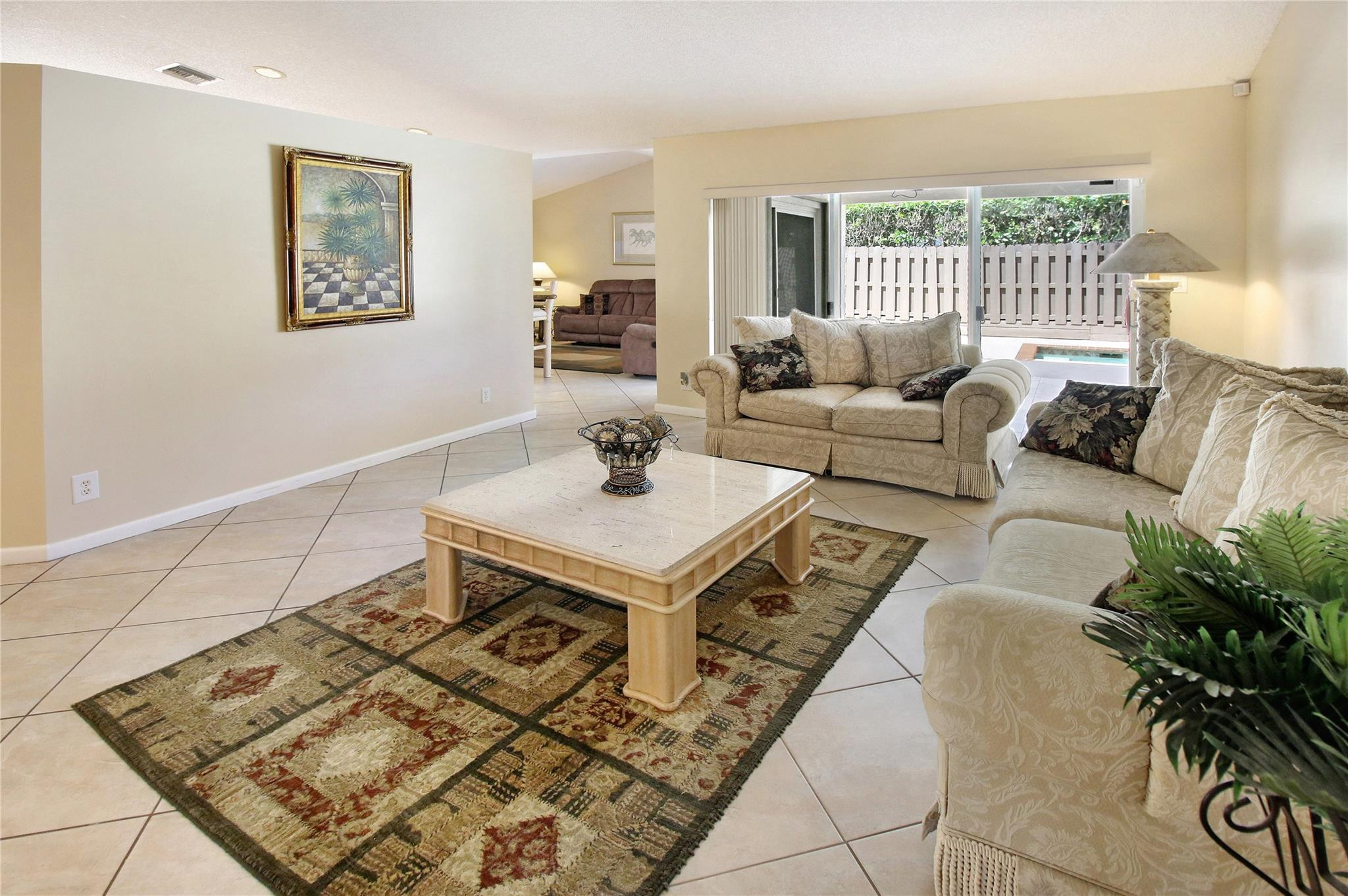 9873 NW 54th Place, Coral Springs