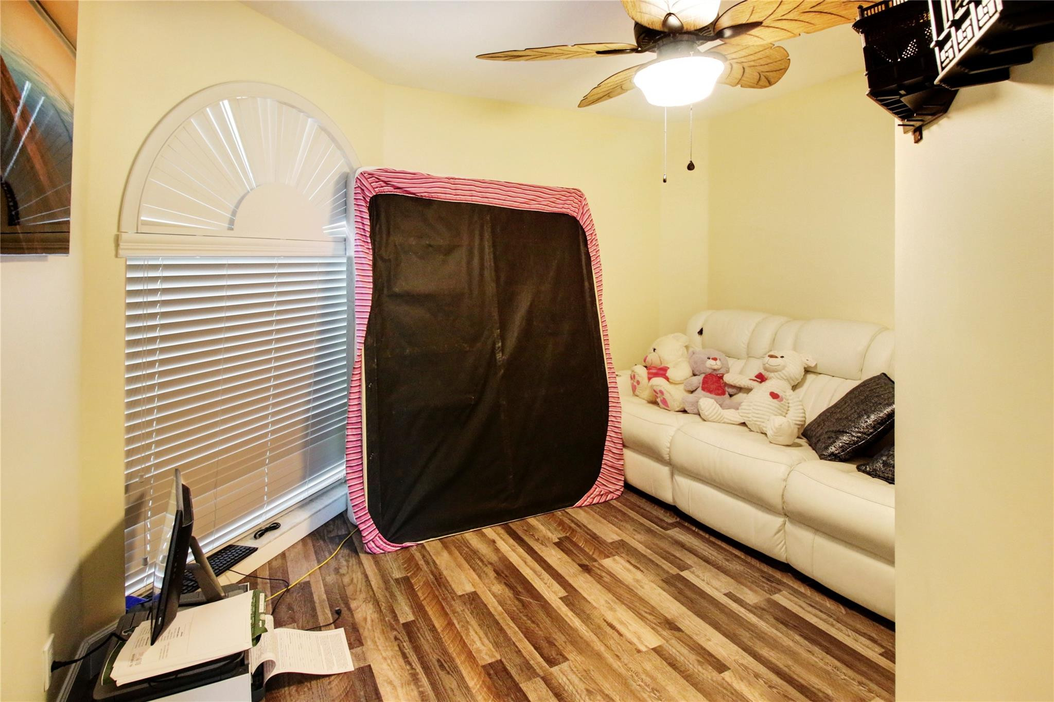 4958 Kensington Cir