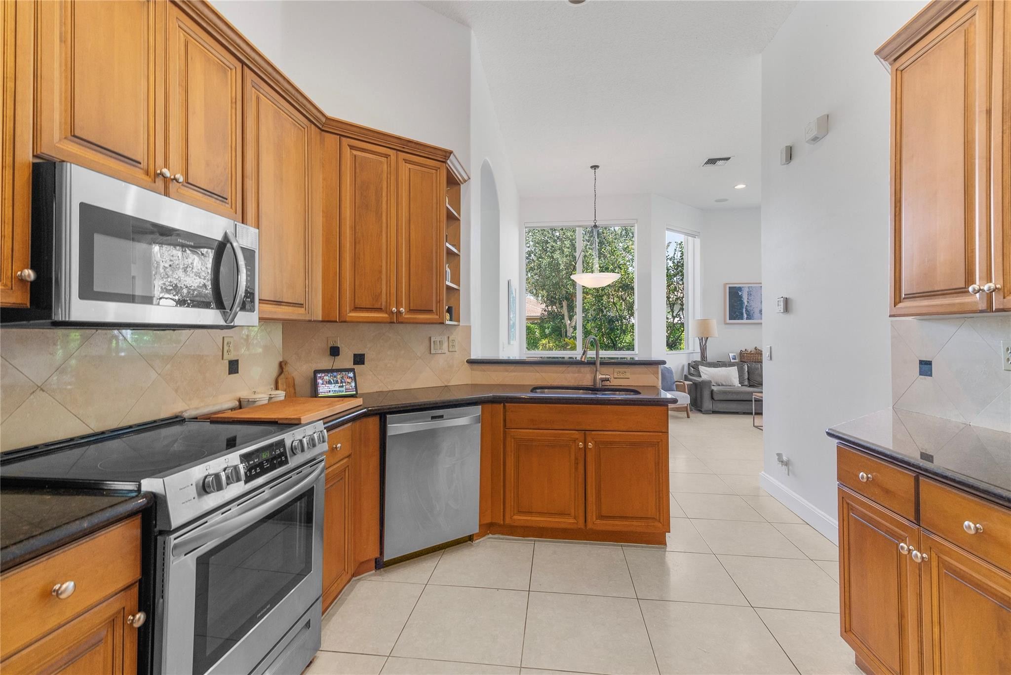 12408 NW 57th Ct