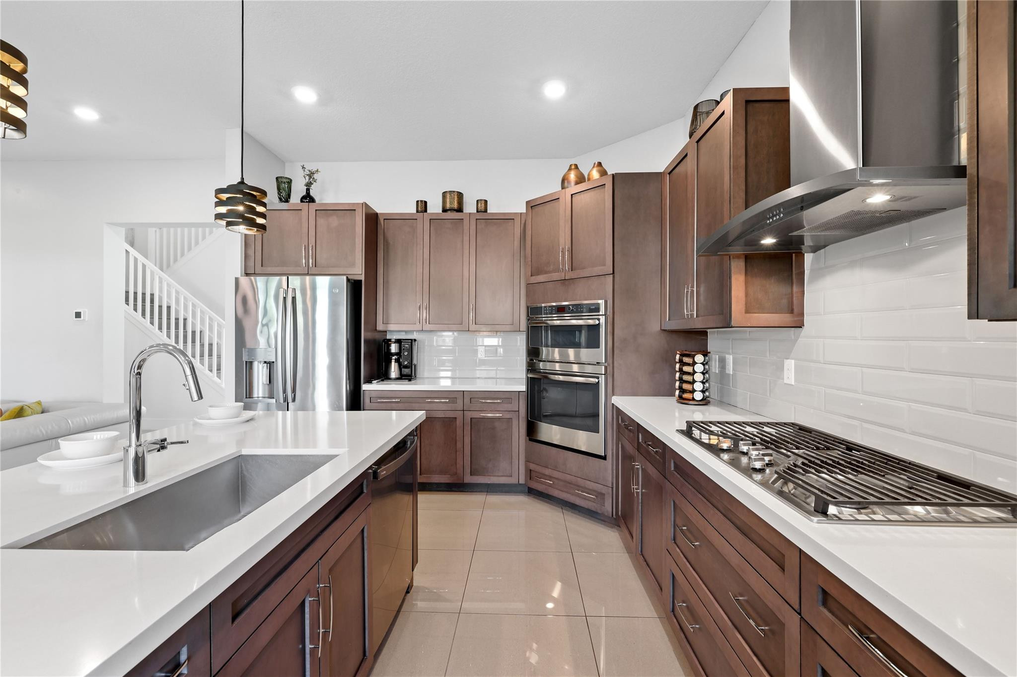 8663 Pacifica Ln