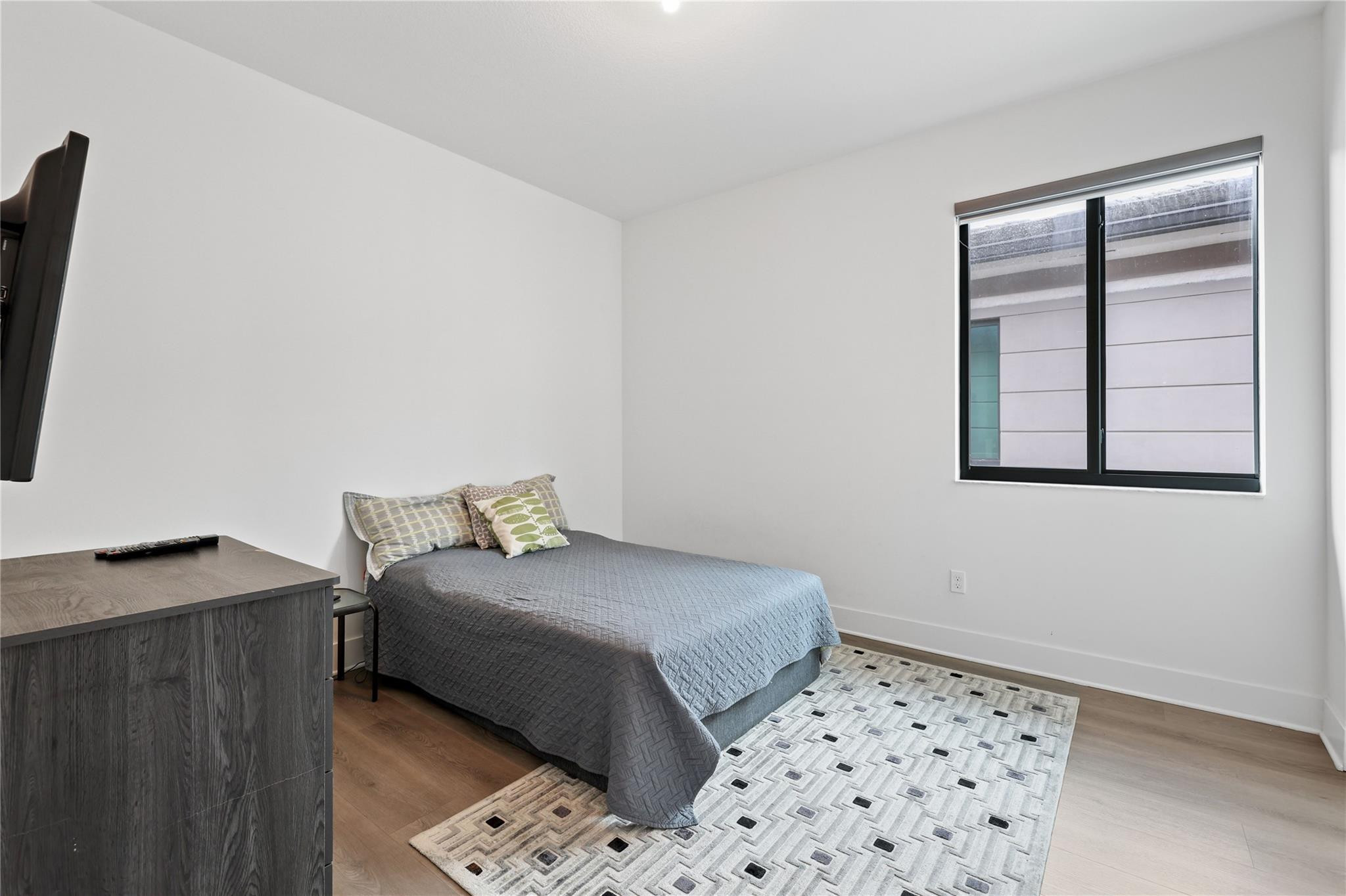8663 Pacifica Ln