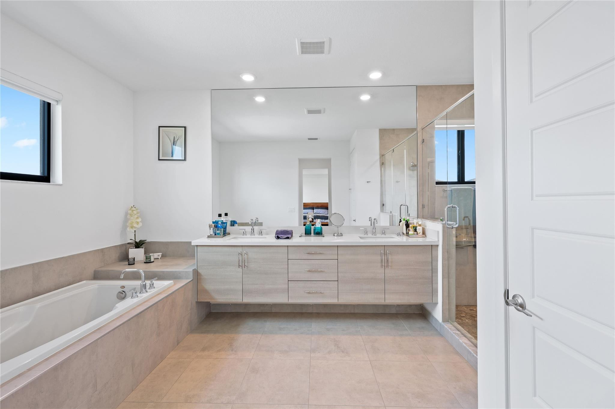 8663 Pacifica Ln