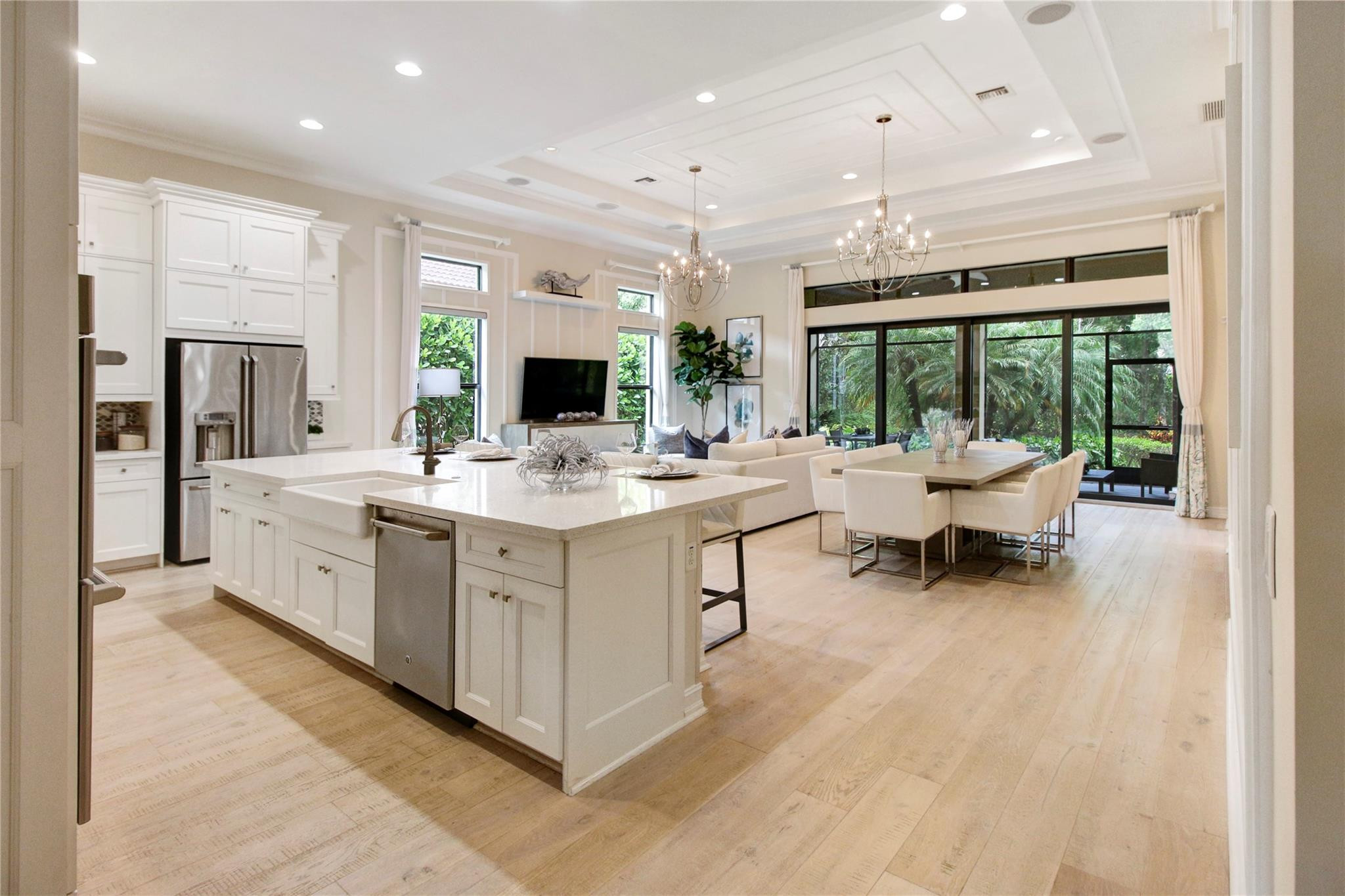 9504 Vallen Ct