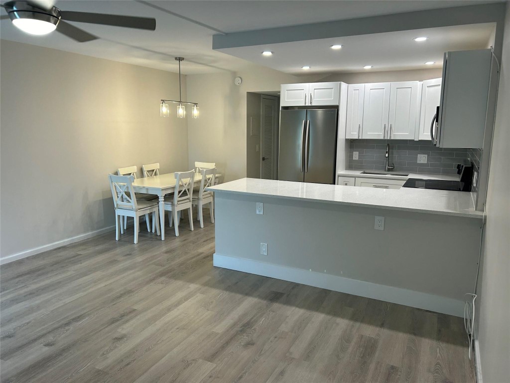 423 Markham T 423, Deerfield Beach Unit: 423