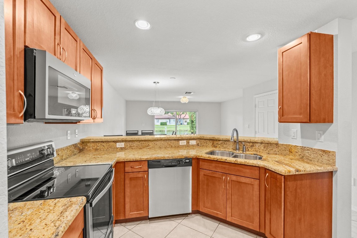 9113 Chambers Street, Tamarac