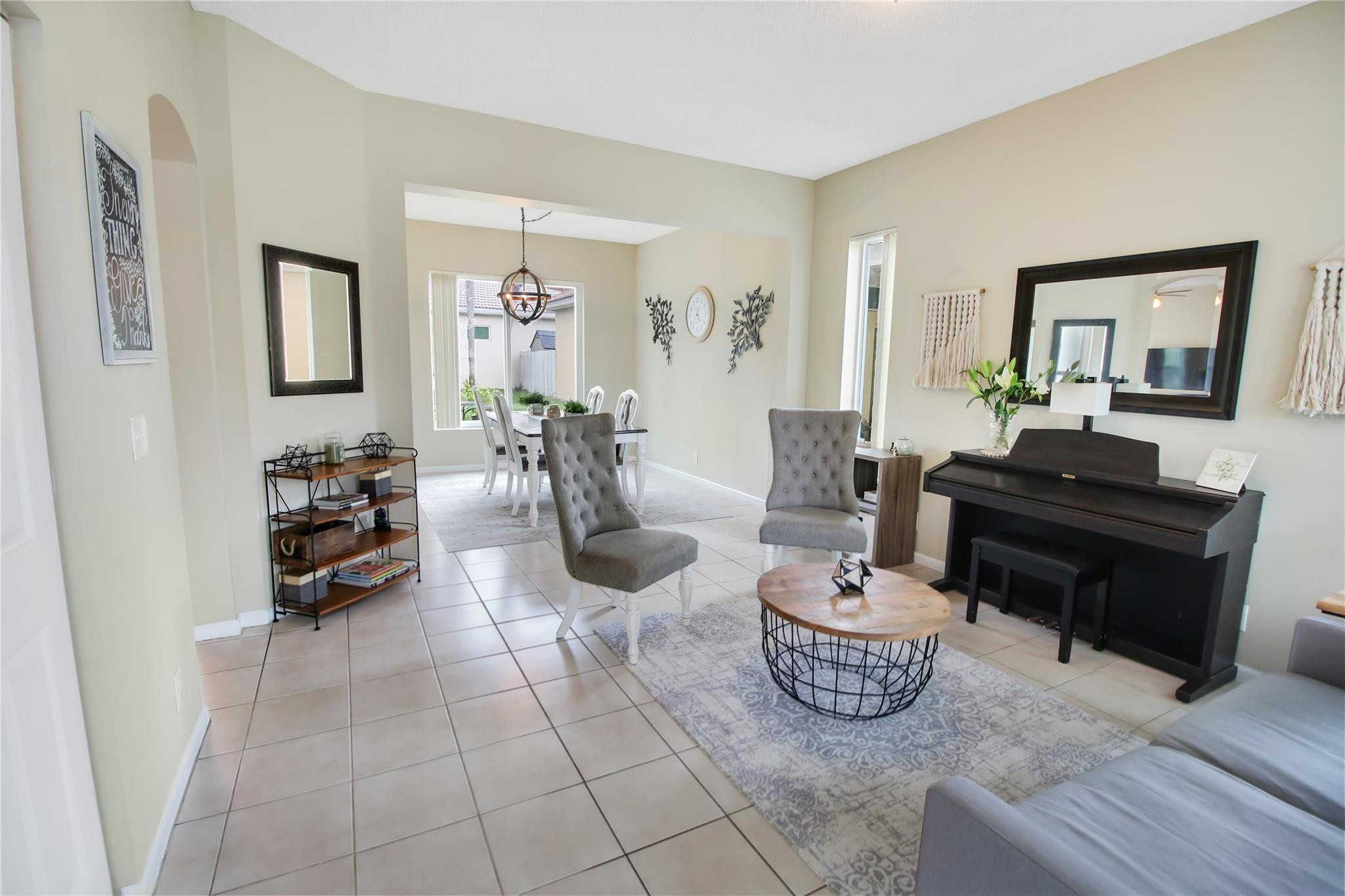 3286 NW 68th Ave