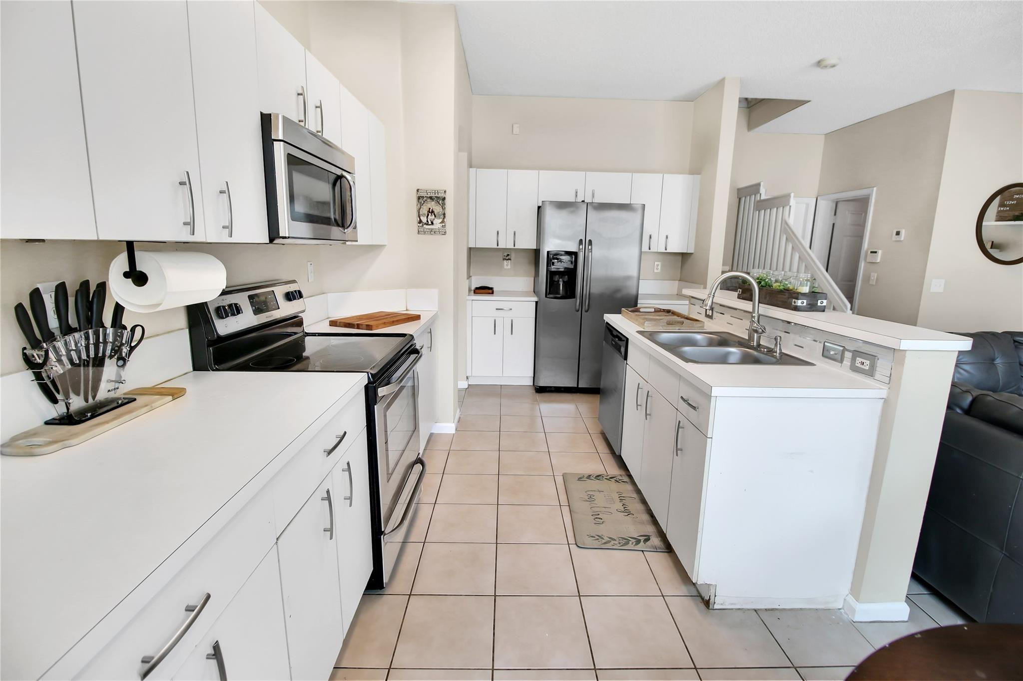 3286 NW 68th Ave
