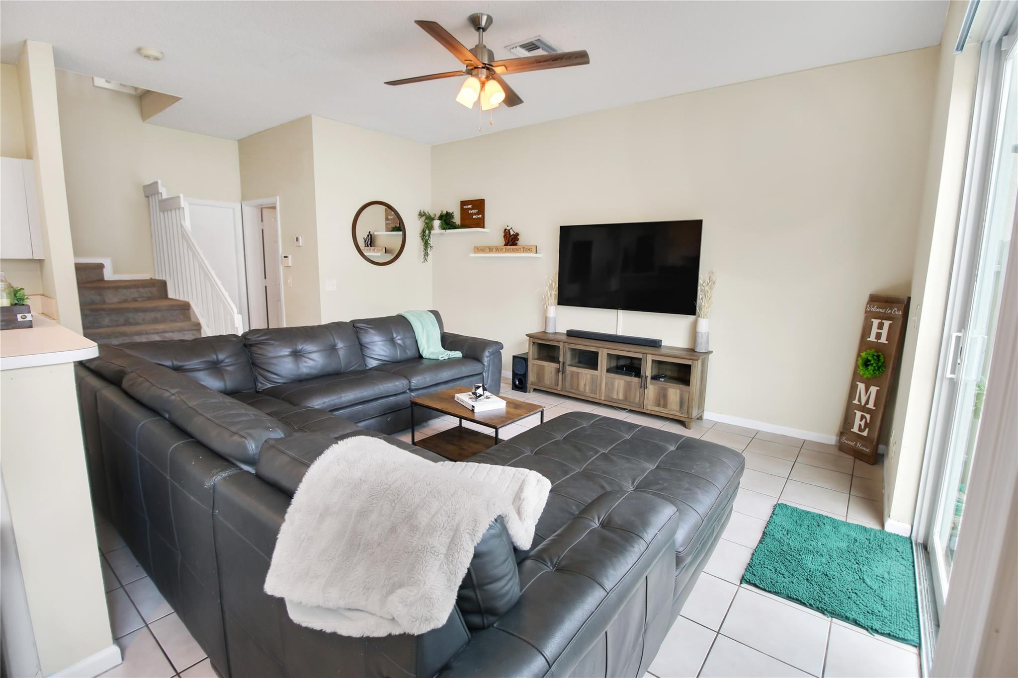 3286 NW 68th Ave