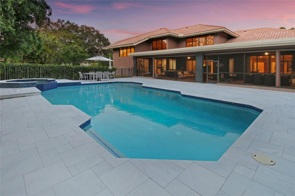 7011 Hialeah Lane, Parkland