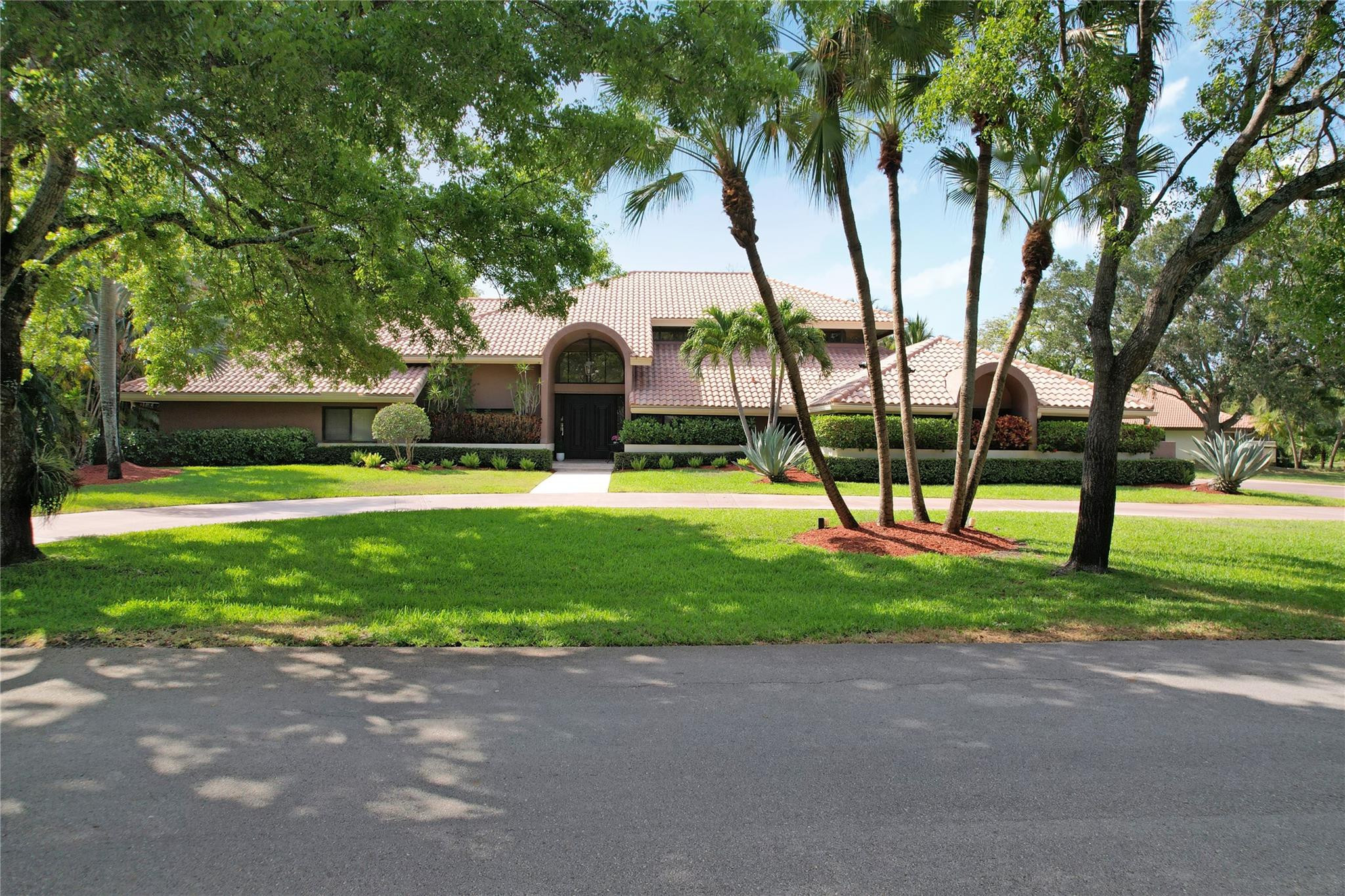 7011 Hialeah Lane, Parkland