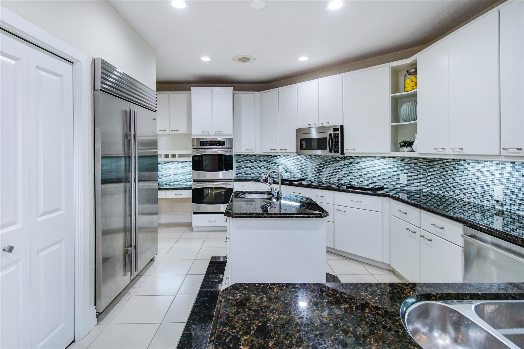 7011 Hialeah Lane, Parkland