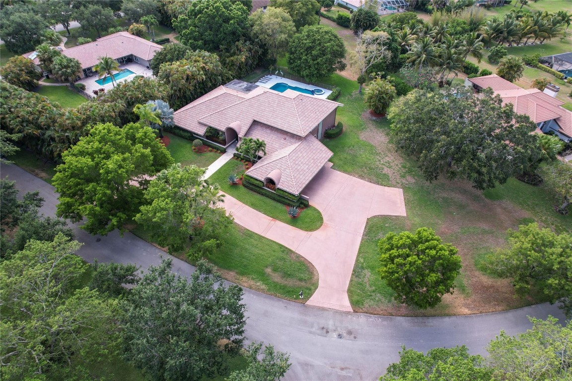 7011 Hialeah Lane, Parkland