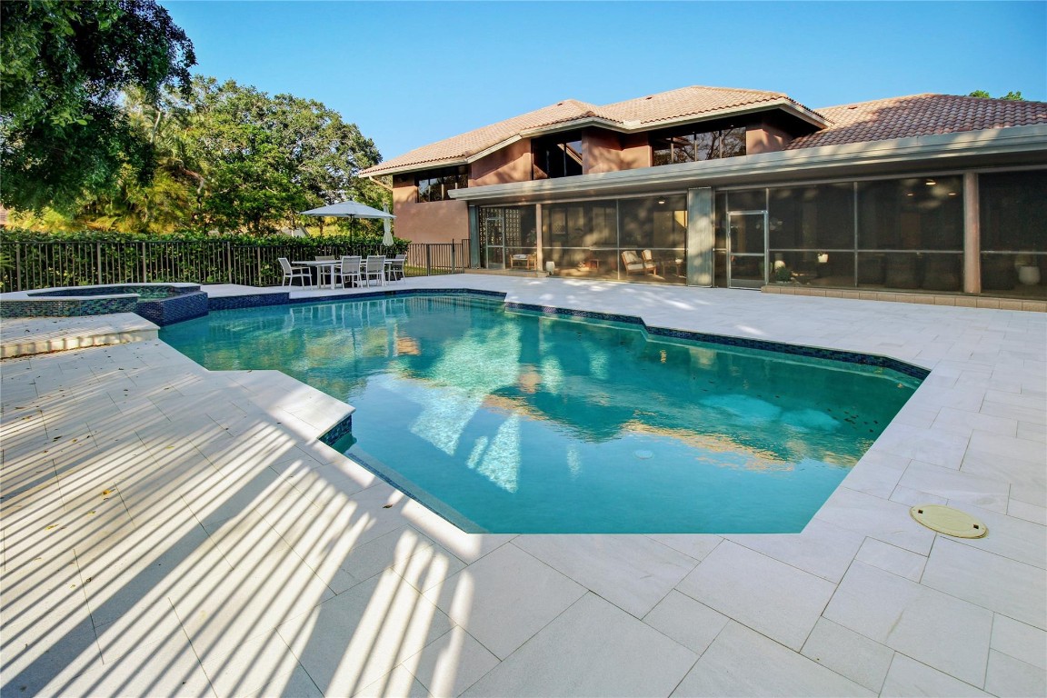 7011 Hialeah Lane, Parkland