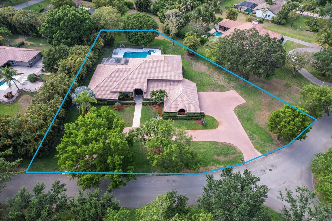 7011 Hialeah Lane, Parkland