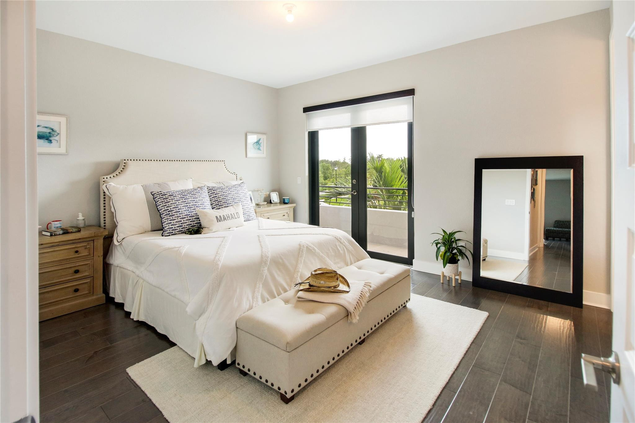 10705 Aqua Ct