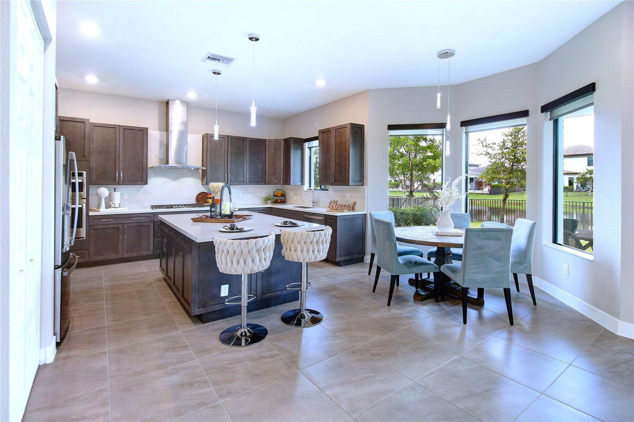 10705 Aqua Ct
