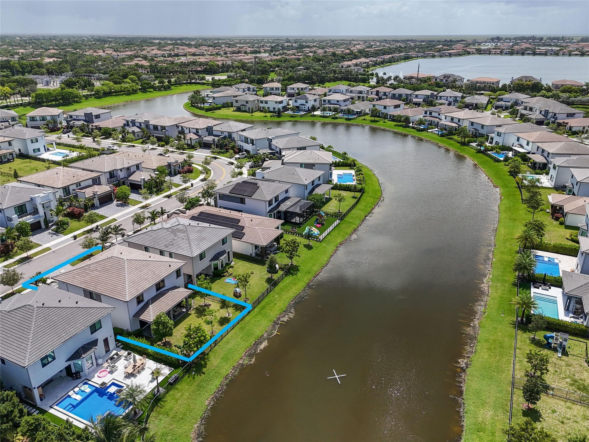 10705 Aqua Ct