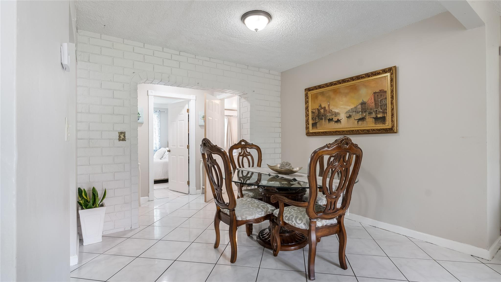 7670 Hope Street, Hollywood