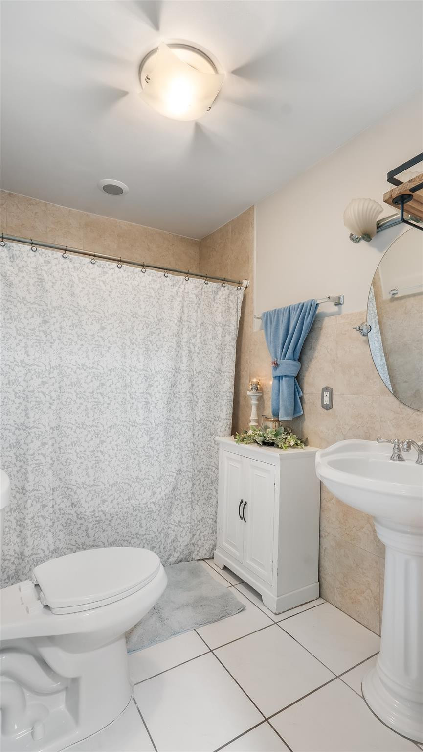 7670 Hope Street, Hollywood