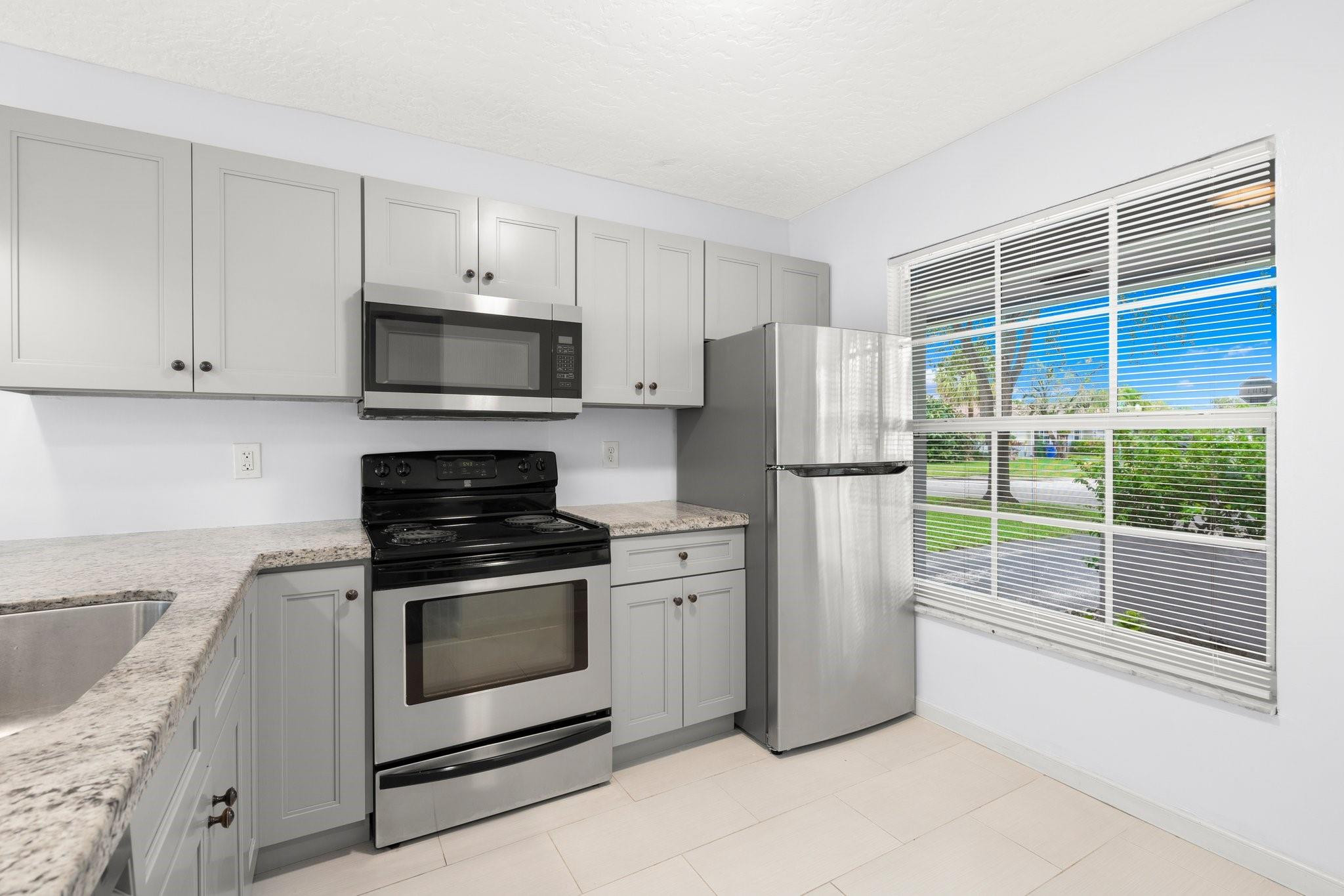 310 Lakewood Circle, Margate