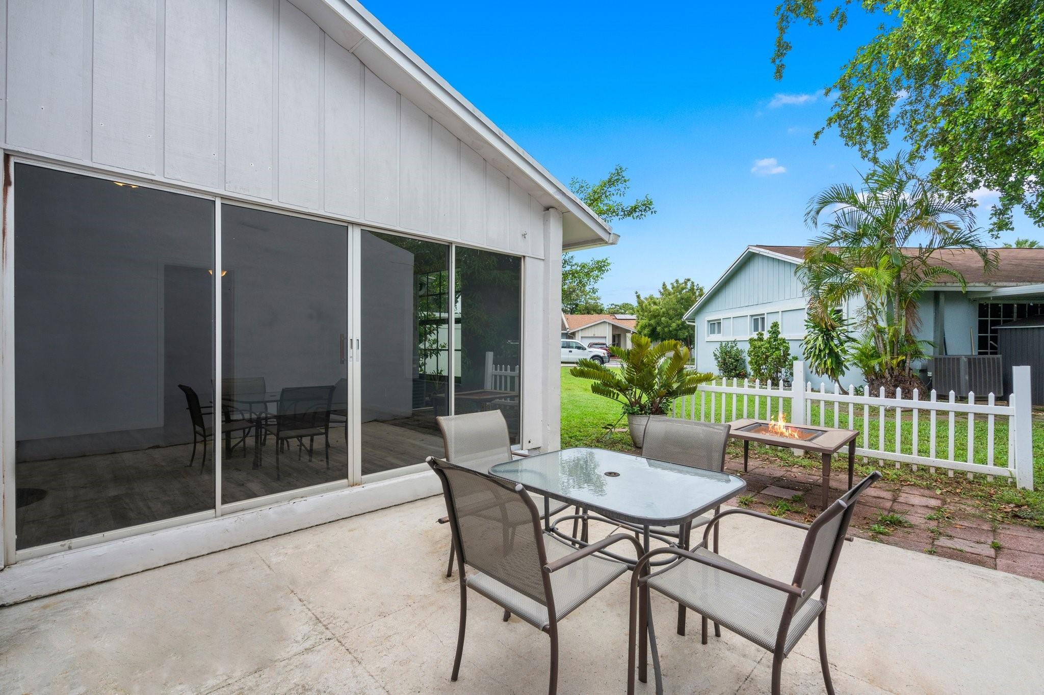 310 Lakewood Circle, Margate