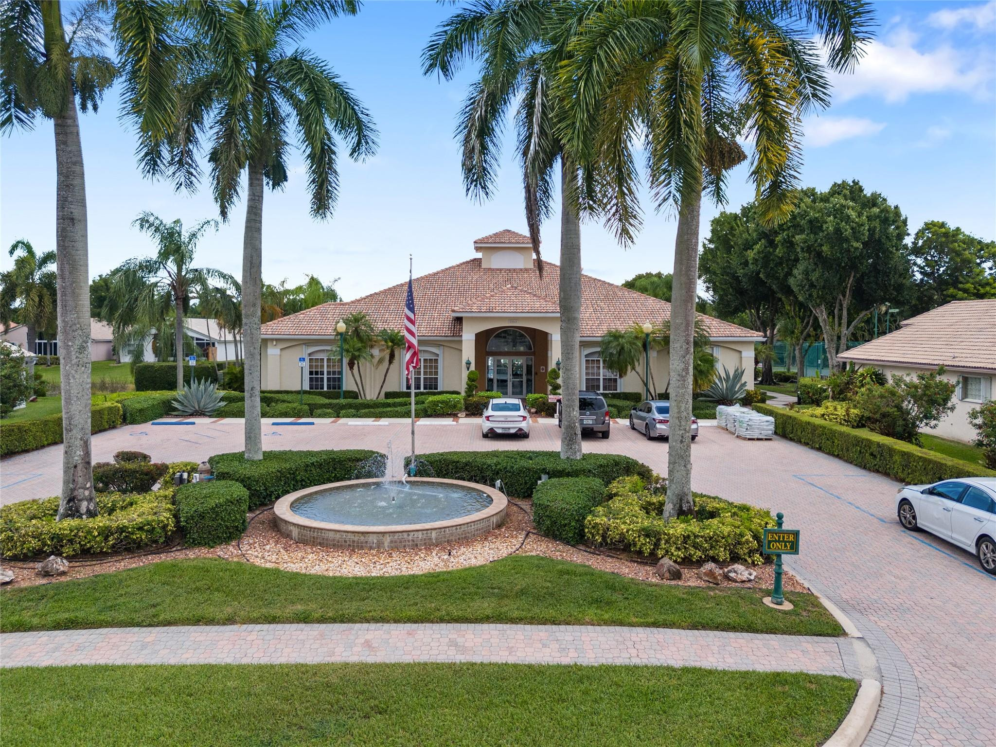 22764 E Royal Crown Ter E