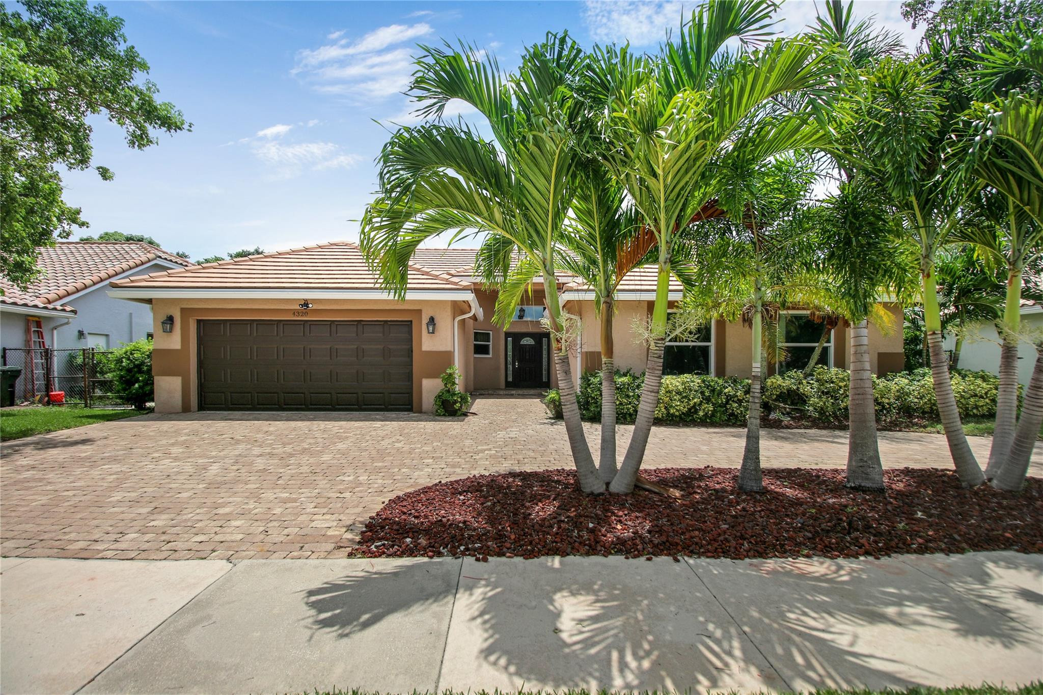 4320 NW 51st St
