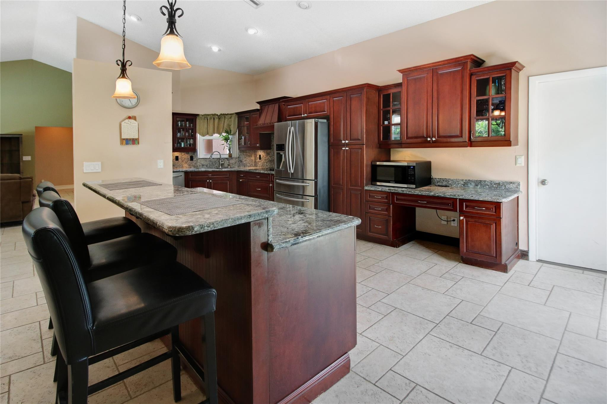 4320 NW 51st St