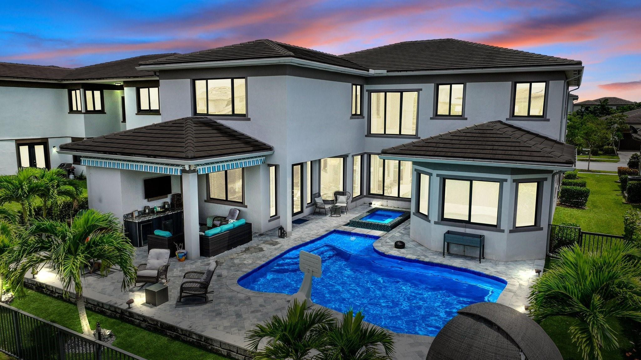 10745 Moore