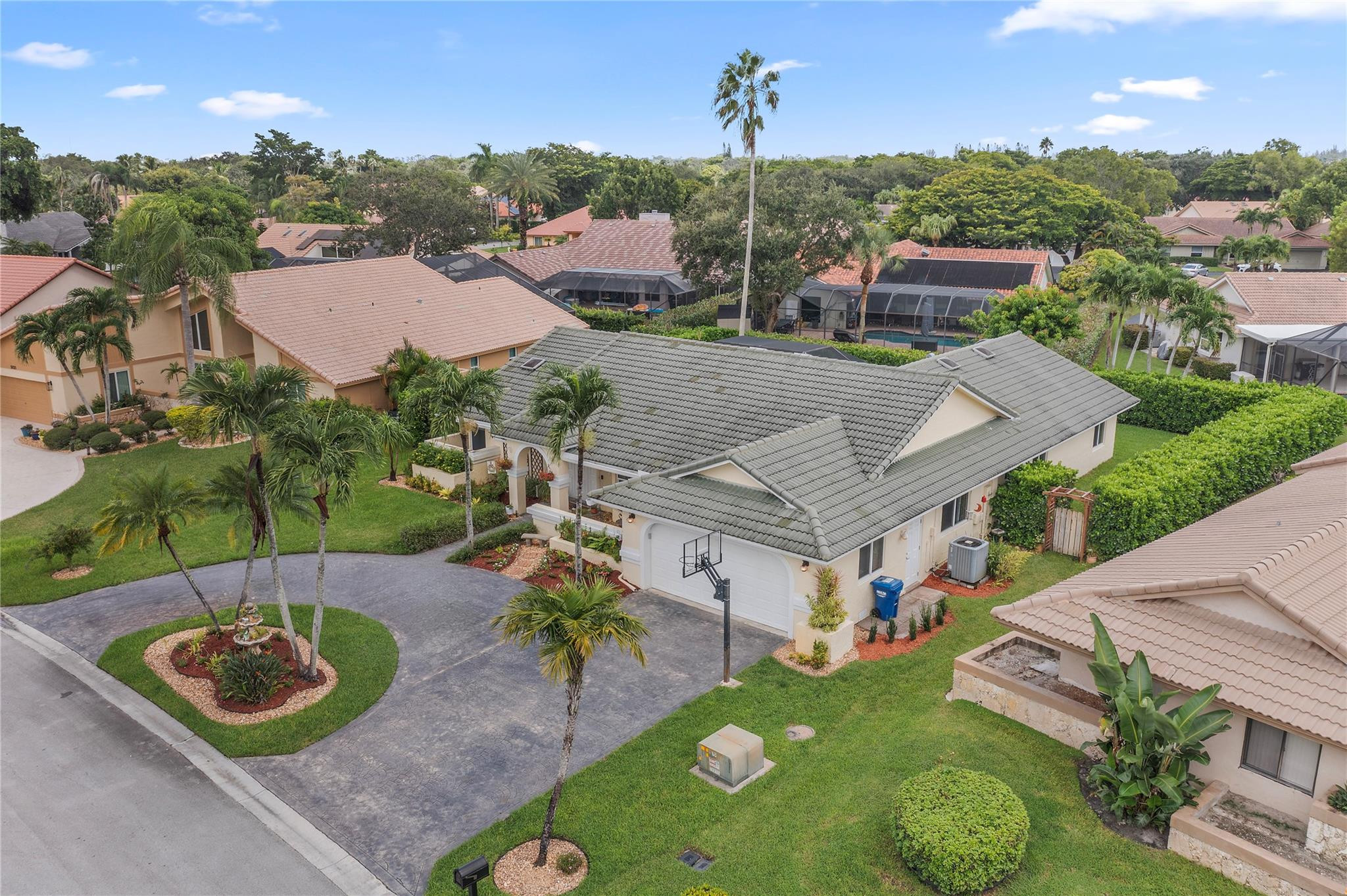 5069 NW 87th Ter