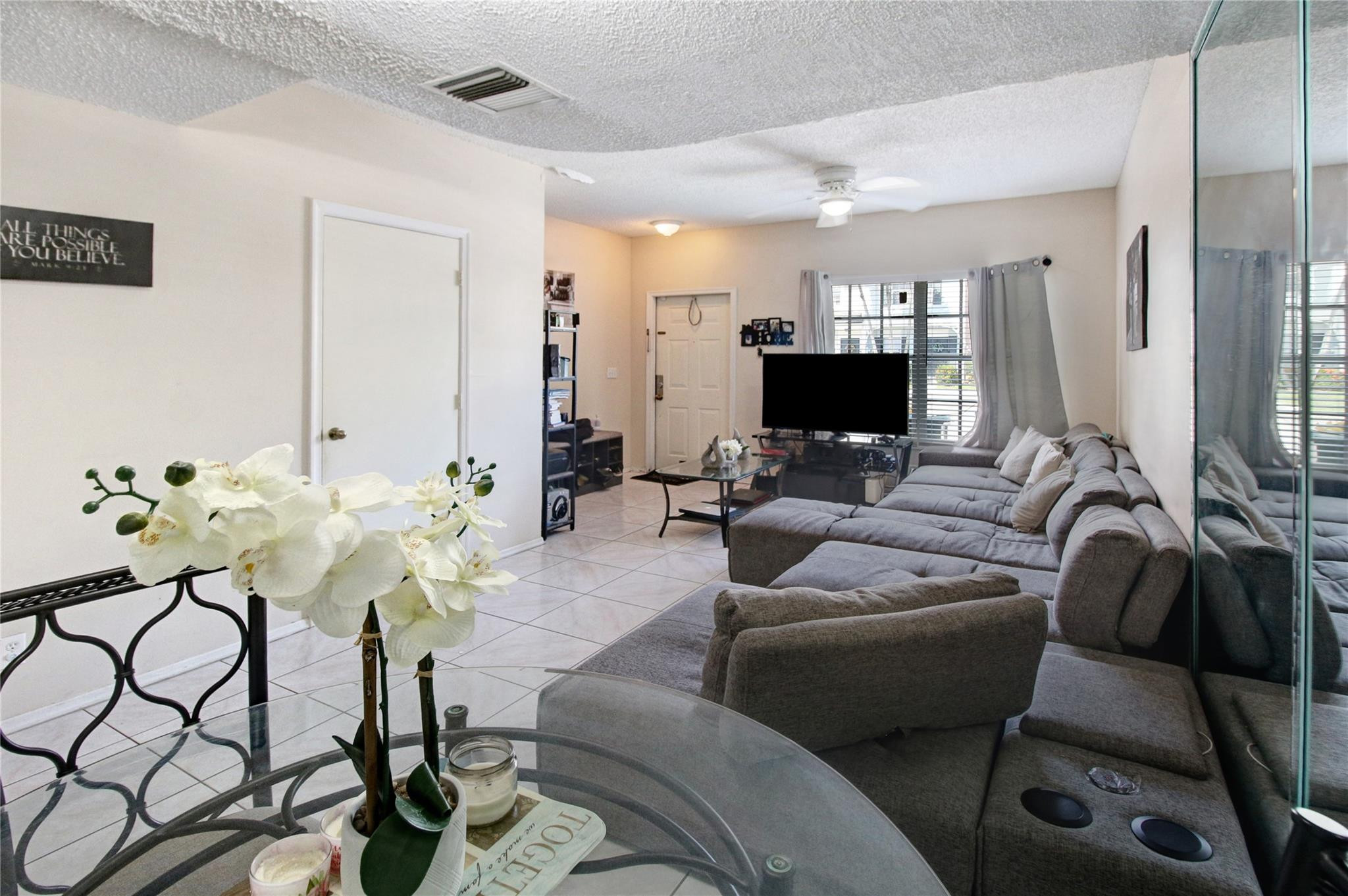 5518 Parade Place 27, Margate Unit: 27