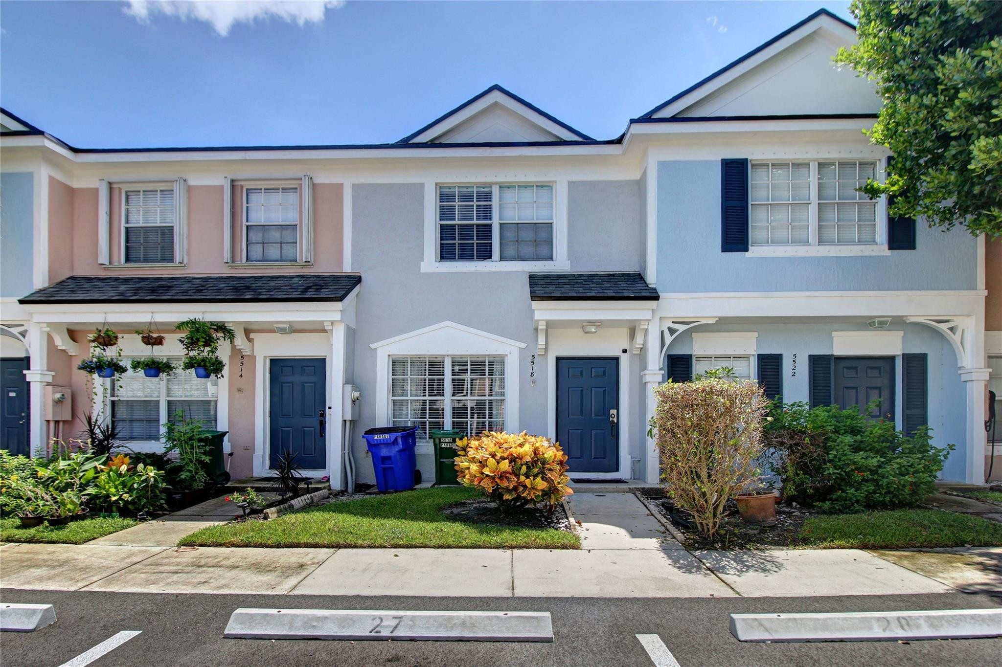 5518 Parade Place 27, Margate Unit: 27